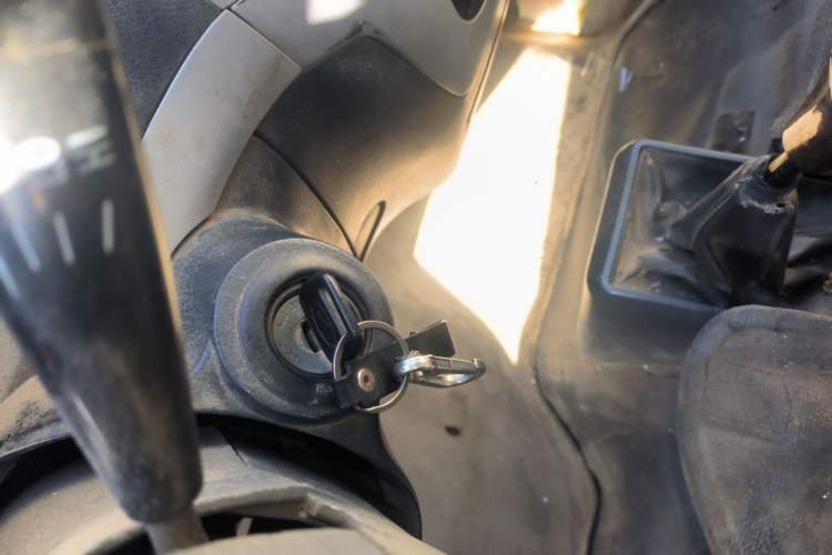 Used King Long Golden Way 2016 2.0L Box Truck 4G20
