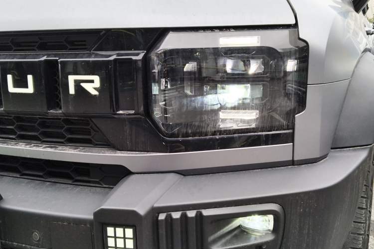 Used JETOUR Traveler 2023 2.0T Four-Wheel Drive Conqueror