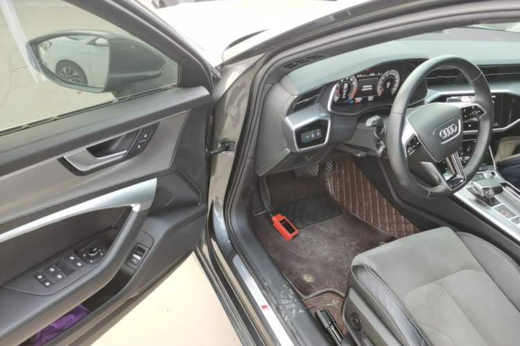 Used Audi A6L 2021 40 TFSI Luxury Dynamic Edition Driver Seat