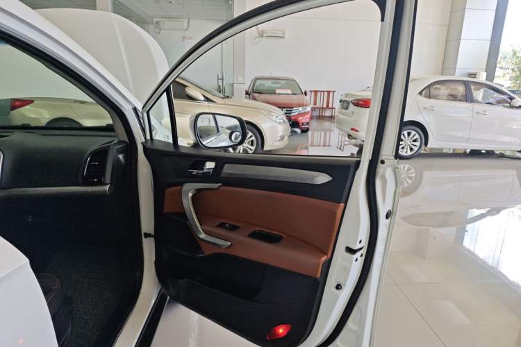 Used JAC Refine S3 2014 1.5L CVT Luxury Version