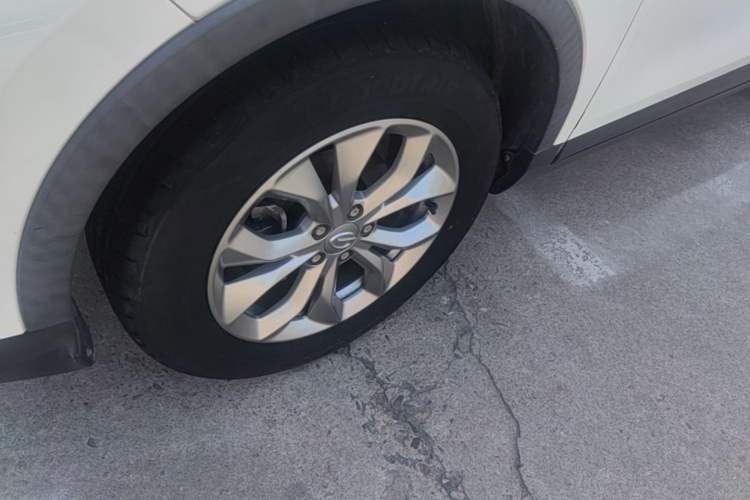 Used GAC Trumpchi GS3 2017 200T Automatic Elite Edition Exterior 4