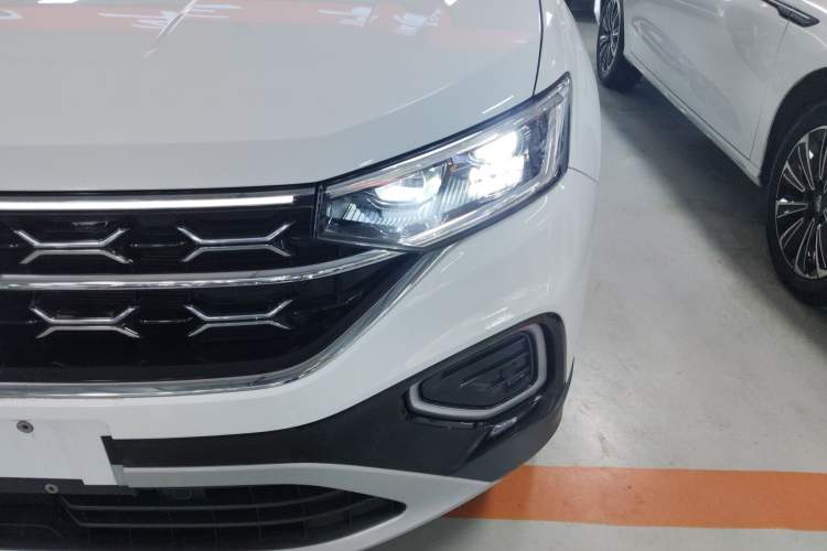 Used Volkswagen Tayron 2023 280TSI Two-Wheel-Drive Luxury Plus Advanced Version
