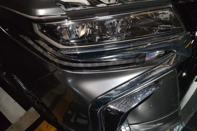 Used Toyota Alphard 2020 Dual-Engine 2.5L Luxury Edition
