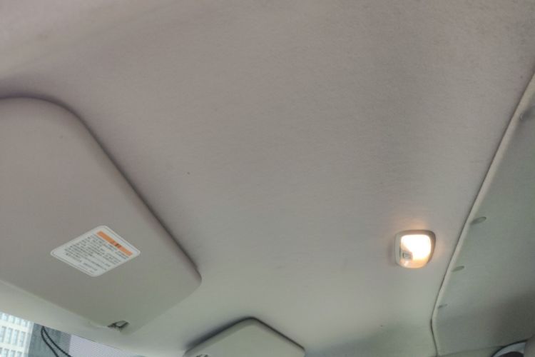 Used Ford Transit 2019 2.0T Diesel Multi-Purpose Commercial Vehicle Short Wheelbase Low Roof 6-Seater China VI Standard Headliner