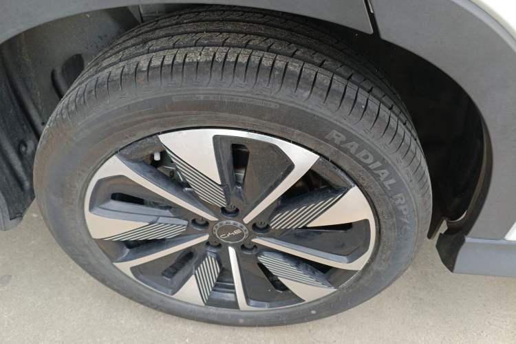 Used BYD Song PLUS New Energy 2025 DM-i 112KM Prestige Model Exterior 5