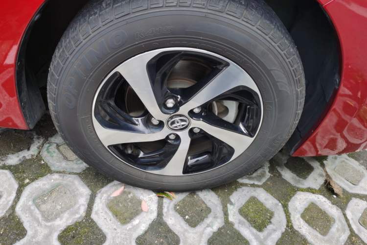 Used Toyota Levin 2017 Revised 185T CVT Elite Edition China V Standard Right Front Wheel Hub