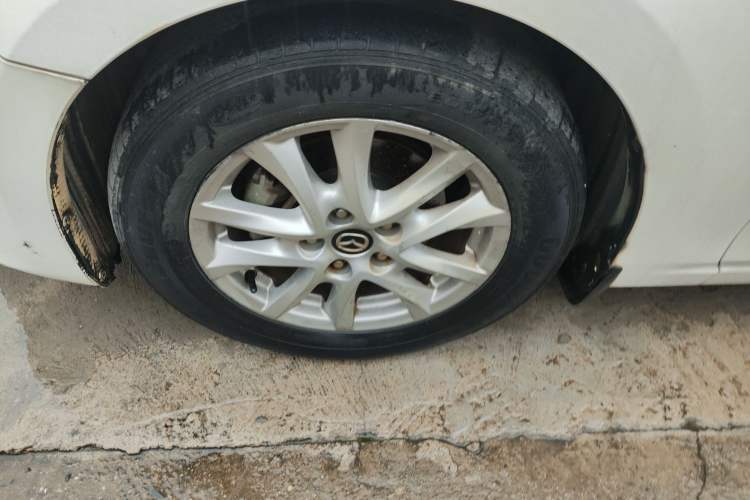 Used Mazda 3 Axela 2016 Sedan 1.5L Automatic Comfort Model