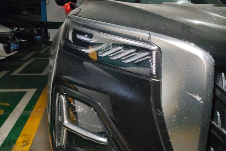 Used Hongqi HS5 2023 2.0T Qixiang Pro Edition Right Front Headlight