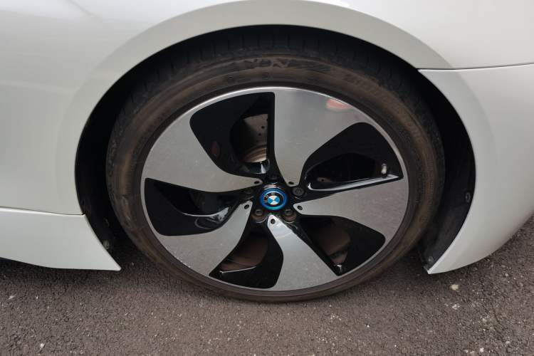Used BMW i8 2014 Standard Model