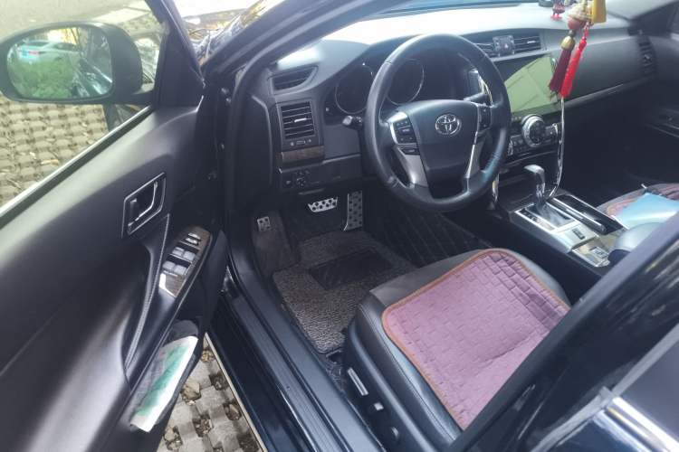 Used Toyota Reiz 2013 2.5V Shangrui Edition Interior 3