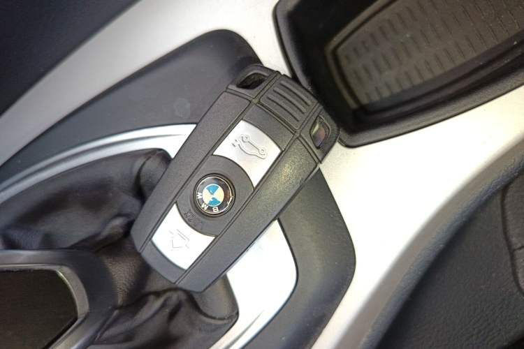 Used BMW X1 2014 sDrive18i Fashion Model Vehicle Key