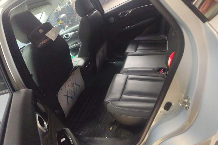 Used AION V 2024 Plus 70 Star Edition Lithium Iron Phosphate Left Rear Seat