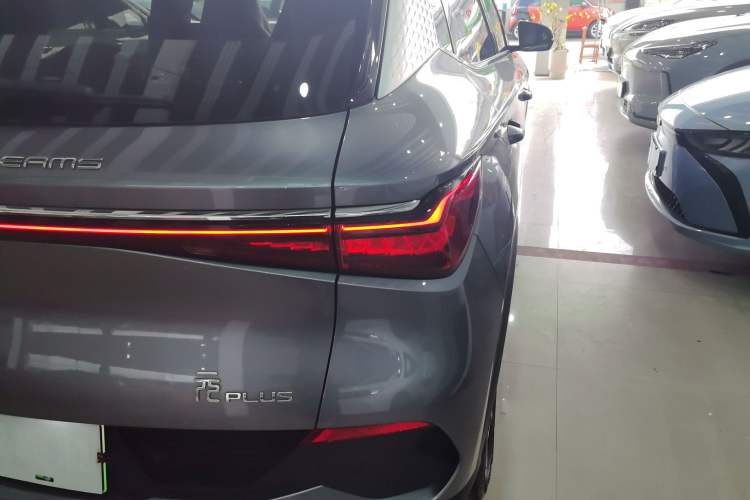 Used BYD Yuan PLUS 2024 Honor Edition 430KM Leading Model
