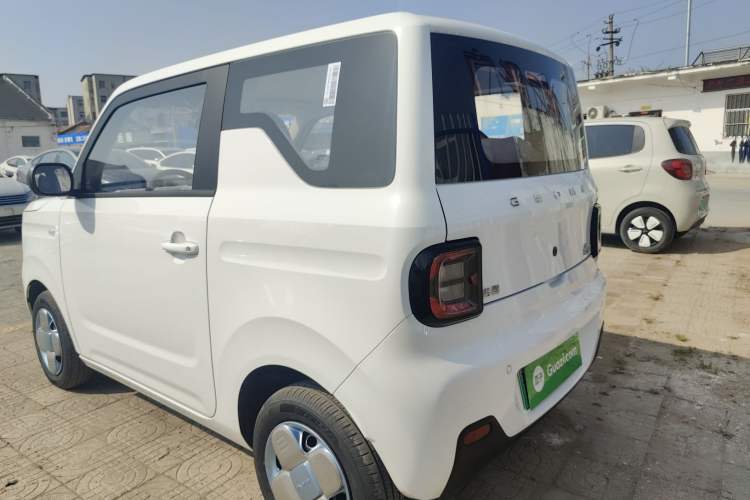 Used Geely Galaxy Panda 2024 Panda Mini 200km Endurance Bear
