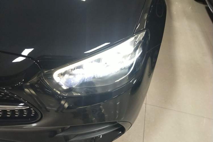 Used Mercedes-Benz E-Class 2021 E 260 L Sport 4MATIC
