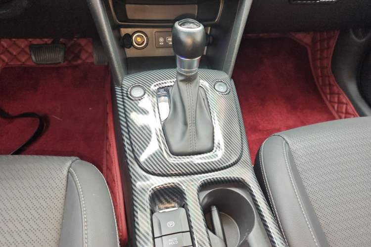 Used Hyundai ENCINO 2018 1.6T Dual-Clutch Zhilian Edition China V Standard
