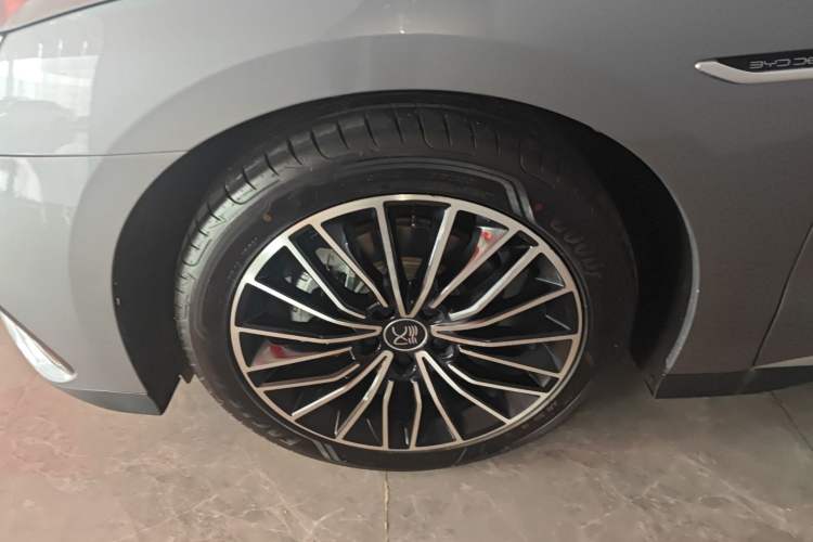 Used BYD Han 2022 DM-i 121KM Prestige Model