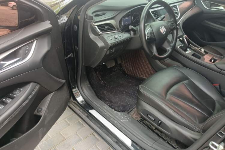 Used Buick LaCrosse 2022 552T Luxury Version Driver Seat