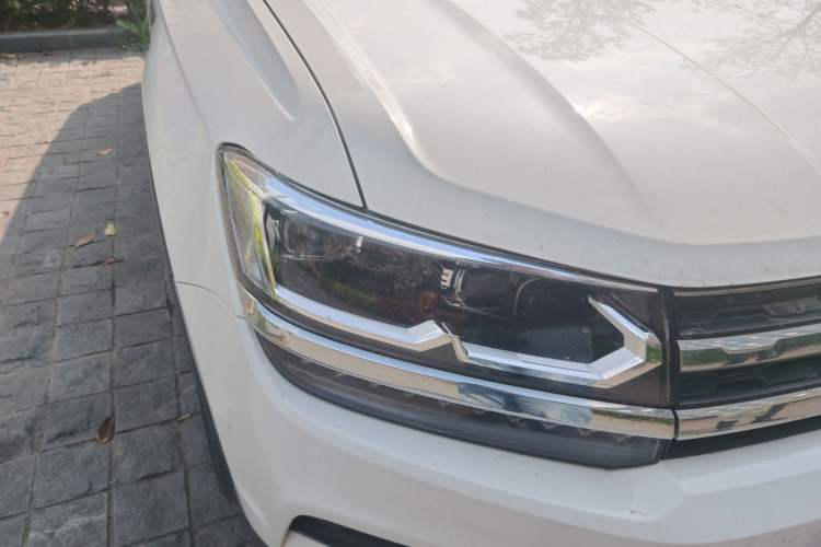 Used Volkswagen Tharu 2022 280TSI Two-Wheel-Drive Luxury Edition Right Front Headlight