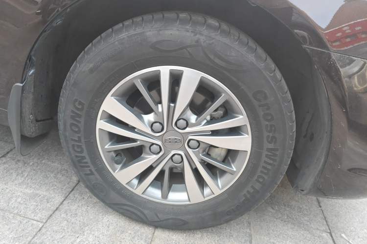 Used Geely Auto Emgrand 2018 1.5L CVT Luxury Model Right Front Wheel Hub