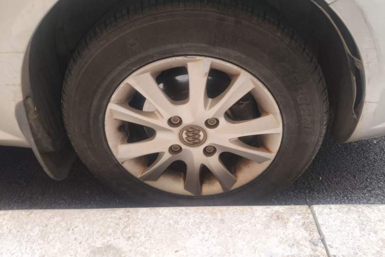 Used Buick Excelle 2013 1.5L Automatic Classic Model
