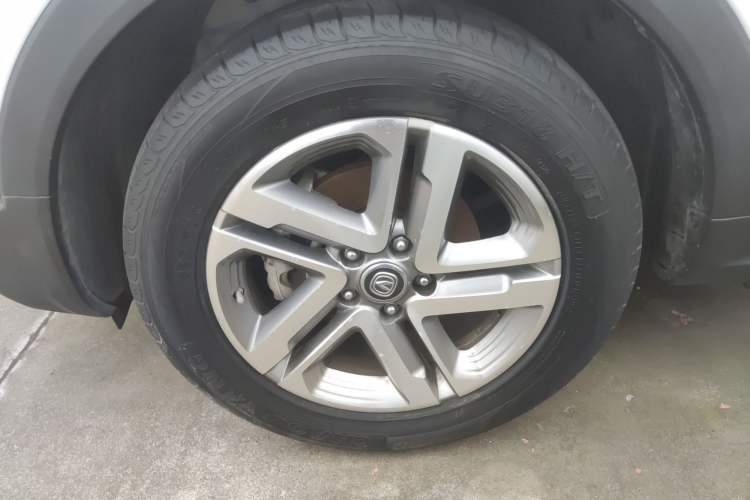 Used Changan CS55 2017 1.5T Manual Colorful Edition
