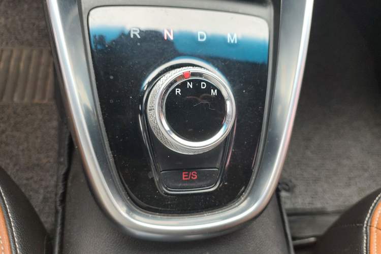 Used Baojun 510 2017 1.5L Automatic Luxury Model Gear Lever