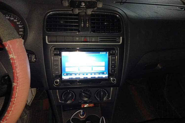 Used Volkswagen Polo 2014 1.4L Automatic Comfort Edition