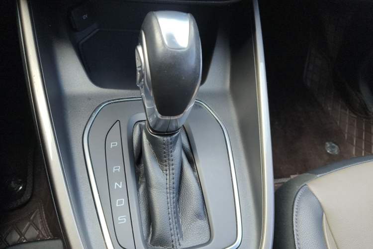 Used Ford Escort 2019 EcoBoost 125 Automatic Luxury Edition Gear Lever