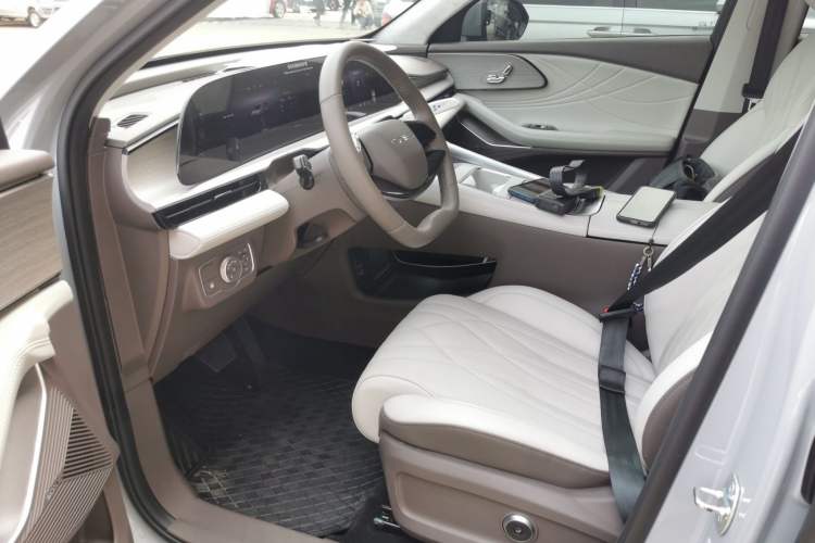 Used EXEED Stellar C-DM 2025 200 with Ultra-Long Range Pro All-Wheel Drive