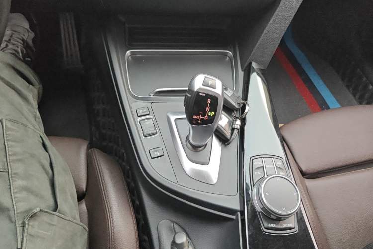 Used BMW 3 Series 2019 320Li Fashion Model Gear Lever