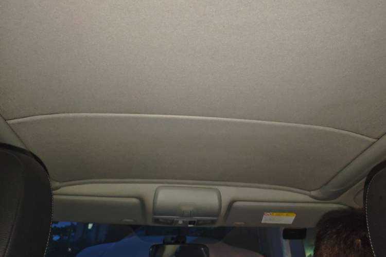 Used Mitsubishi ASX 2013 2.0L CVT 4x4 Flagship Edition Headliner