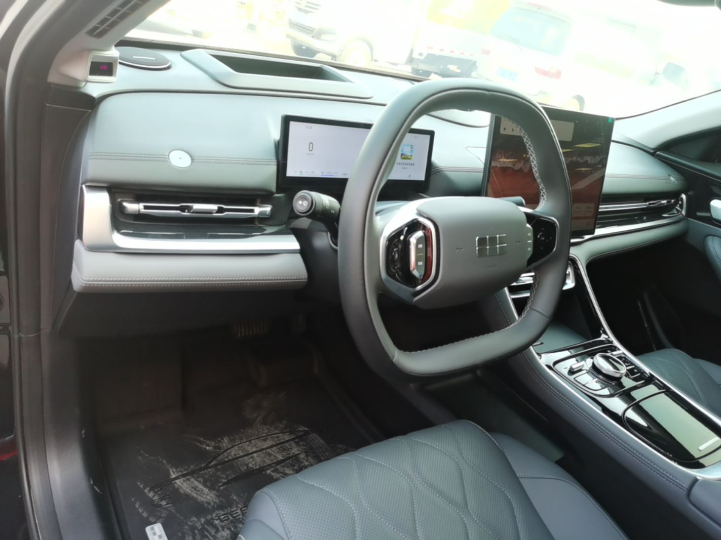 Geely Galaxy A7 2025 Model EM-i 150km Exploration+ Edition — снимка 12