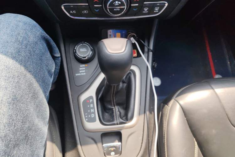 Used Jeep Cherokee 2016 2.4L Professional Edition