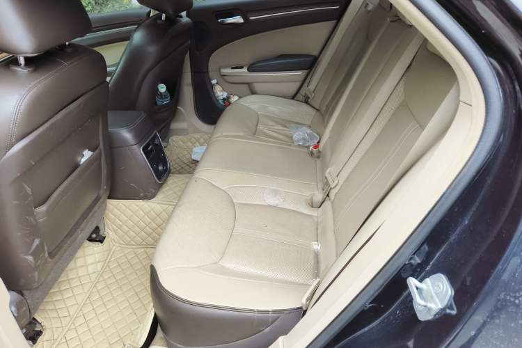 Used Chrysler 300C 2014 3.0L Excellence Edition