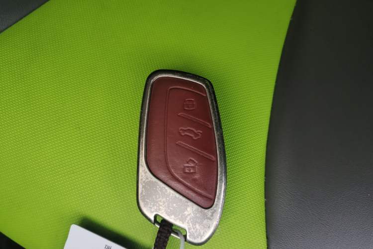 Used Roewe Clever 2021 302km All-Round Version Vehicle Key