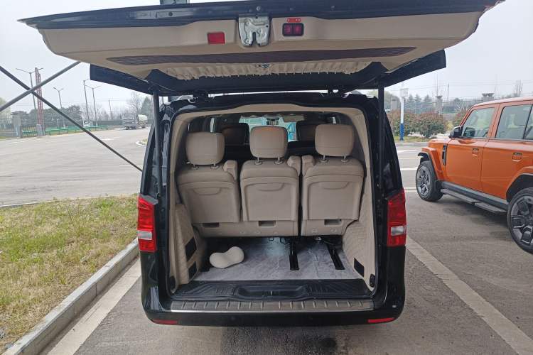 Used Mercedes-Benz Vito 2018 2.0T Elite Version 7 Seats China VI Emission Standard