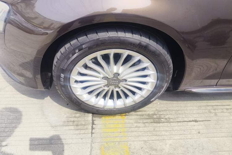 Used Audi A4L 2016 35 TFSI Collector's Edition Automatic Standard Model
