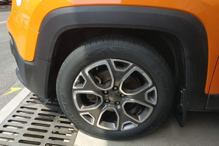 Used Jeep Renegade 2016 1.4T Automatic Smart Edition Exterior 4