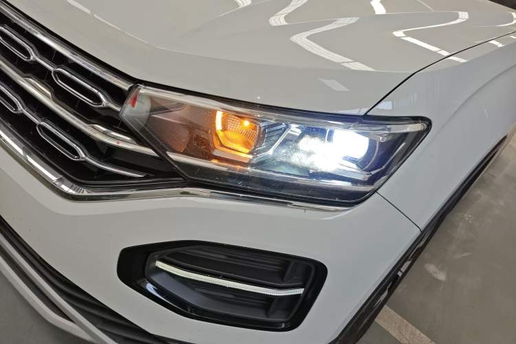 Used Volkswagen Tayron 2019 330TSI Two-Wheel Drive Luxury Model China VI Standard