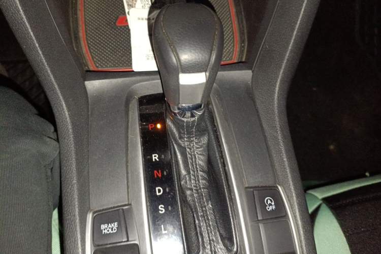 Used Honda Civic 2016 220TURBO CVT Luxury Edition
