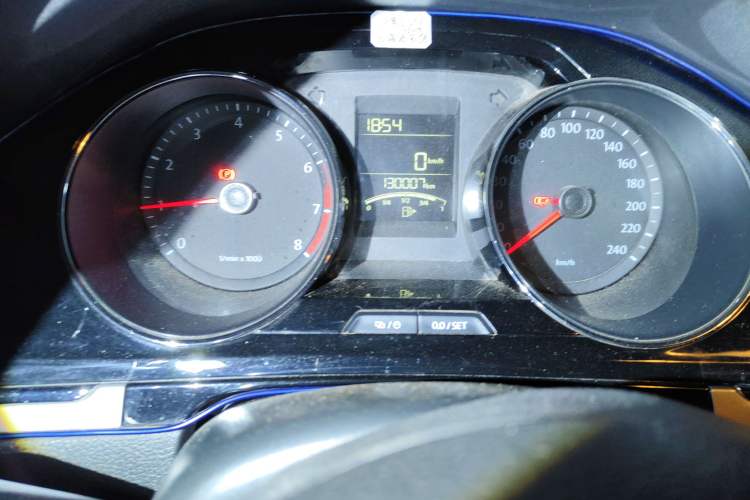 Used Volkswagen Bora 2014 1.6L Manual Comfort Model Instrument Cluster