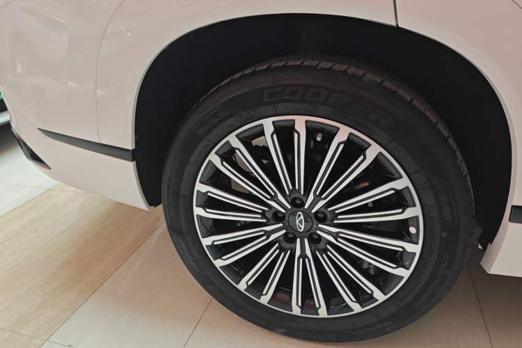 Used Chery Tiggo 9 2025 2.0T Automatic Two-Wheel Drive Luxury Edition 5 Seats