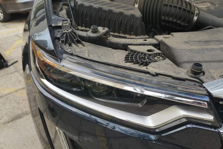 Used Cadillac XT6 2021 2.0T 7-Seater Four-Wheel Drive Luxury Version Right Front Headlight