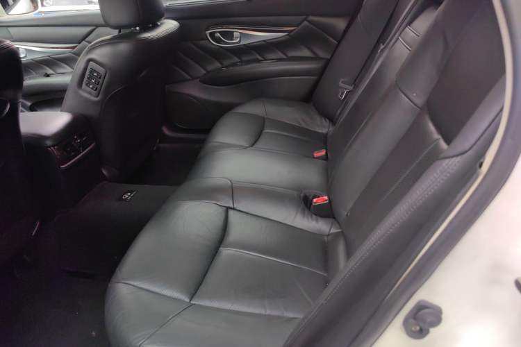 Used Infiniti Q70 2013 Q70L 2.5L Comfort Edition