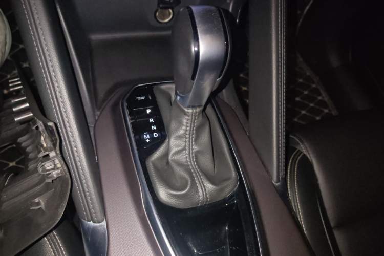 Used Renault Koleos 2018 2.0L Two-Wheel Drive Leading Edition