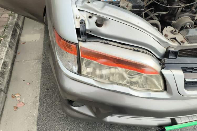 Used FORTHING Lingzhi 2013 V3 1.5L 7-Seater Luxury Model
