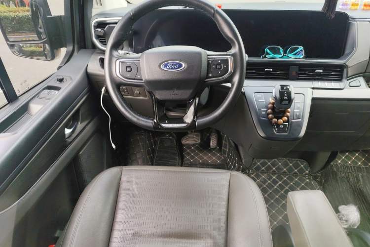 Used Ford Tourneo Custom 2023 2.0T Automatic Prestige Edition
