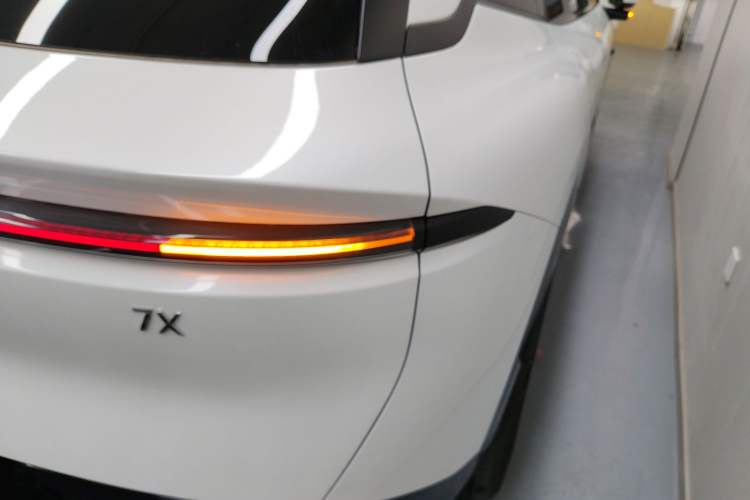 Used Zeekr 7X 2025 75 kWh Rear-Wheel Drive Intelligent Driving Version
