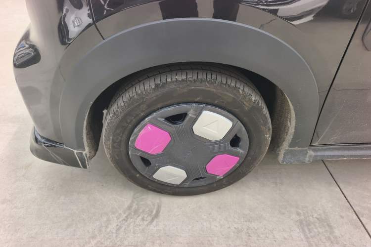 Used Geely Galaxy Panda 2025 210km Panda Kart Left Front Wheel Hub